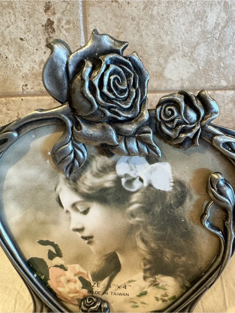 Vintage Heart Picture Frame Pewter Roses 4x4 Photo Made in Taiwan
